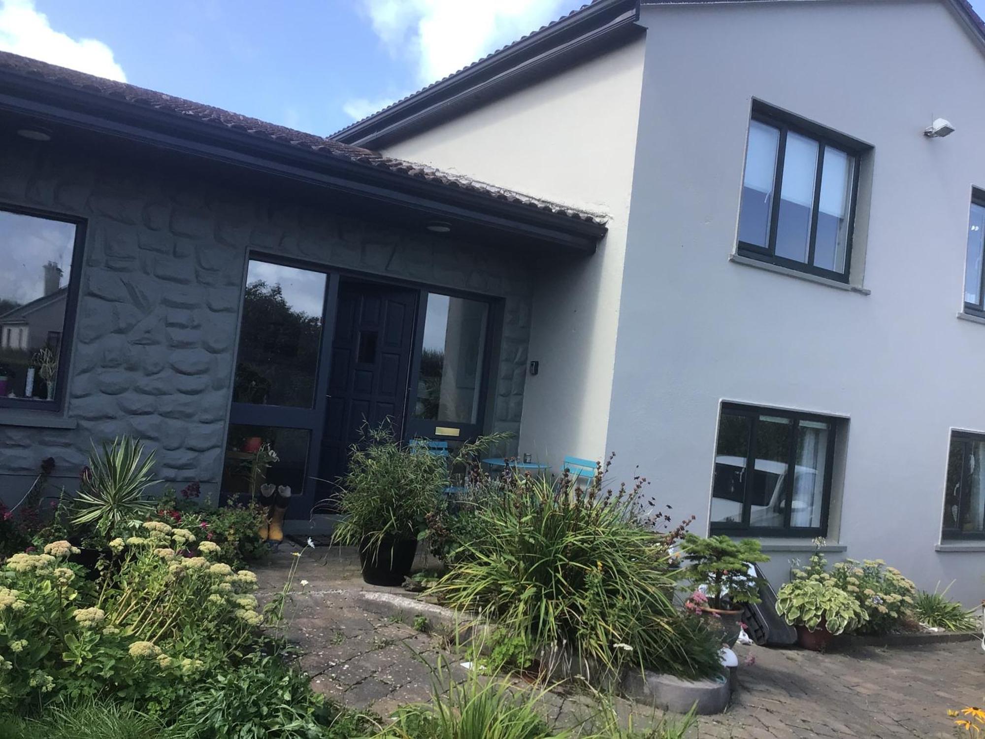Cosy Apartment Milltown Malbay Eksteriør bilde